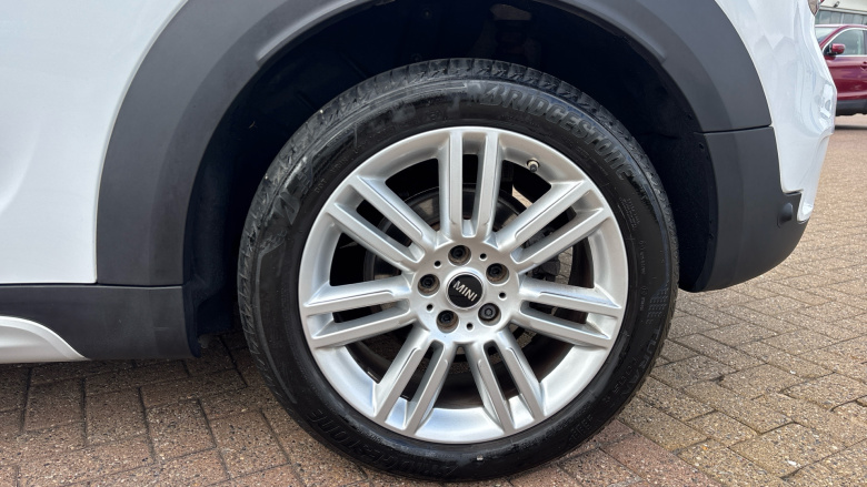MINI Countryman 1.5 Cooper Exclusive 5dr Petrol Hatchback